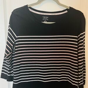 Calvin Klein Performance Stretch Black and White 3/4 Sleeve Shirt